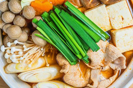 チゲ鍋 チゲ鍋,鍋料理,韓国風の写真素材