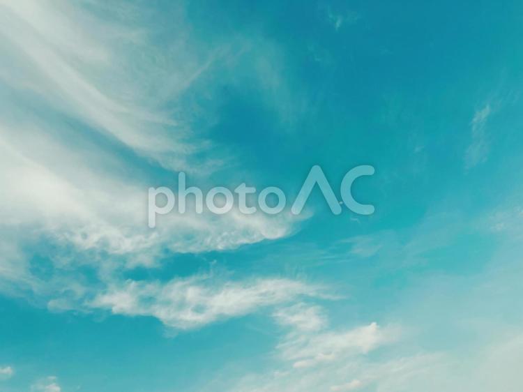 背景　壁紙　バックグラウンド　空　雲　美しい　幻想的　アート　芸術的　ふわふわ 背景,壁紙,バックグラウンドの写真素材