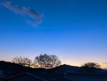 冬の夕空 冬の夕空 冬空,夕焼け,澄んだ空の写真素材