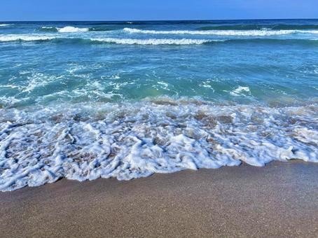日本海 鳥取,波,海の写真素材