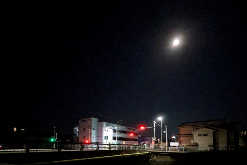 月夜の街 月夜の街の写真