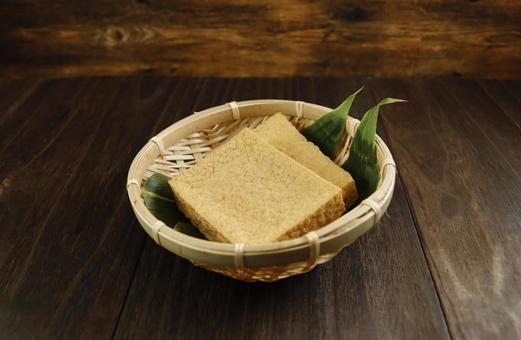 京風おあげの盛り付け 京風おあげの盛り付け 京風,おあげ,揚げ物の写真素材