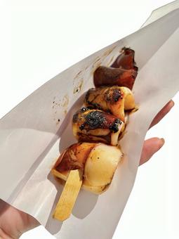 屋台のイカ焼き 屋台のイカ焼き イカ焼き,イカ,夏祭りの写真素材