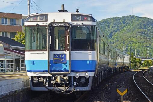 キハ１８５系　特急むろと 鉄道,電車,線路の写真素材