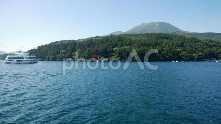 箱根芦ノ湖クルージング２ 箱根,森,山の写真素材