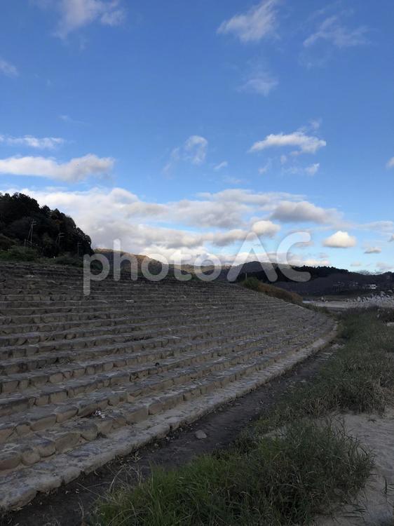 戸河内インターのそばの川沿いの石段 戸河内,広島,インターチェンジの写真素材