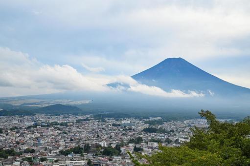 山梨・富士山の景観 山梨・富士山の景観 富士山,新倉富士浅間神社,山梨の写真素材