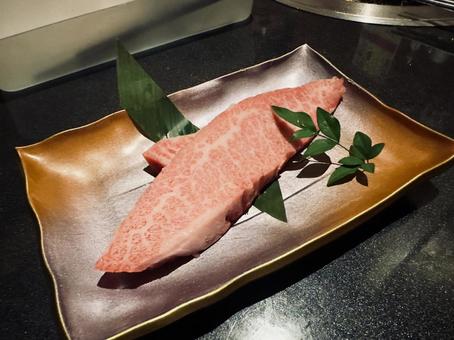 サシが際立つ特選和牛ロース肉 サシが際立つ特選和牛ロース肉 霜降り,肉,和牛の写真素材