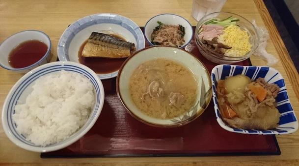 和定食 和定食,ごはん,豚汁の写真素材