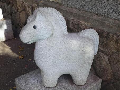 保久良神社の十二支の石像　ウマ 午,馬,ウマの写真素材