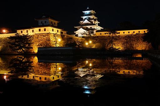 夜に輝く今治城 今治城,愛媛県,今治の写真素材