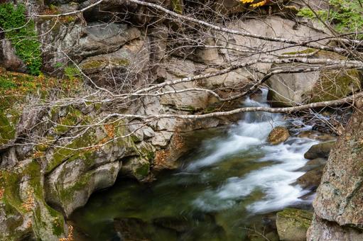 秋の磊々峡(31) 秋,紅葉,磊々峡の写真素材