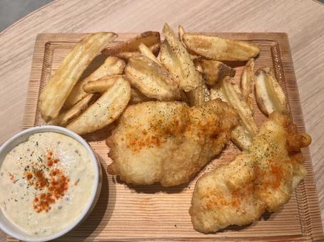 フィッシュ&チップス ポテトフライ  フィッシュ&チップス ポテトフライ フライ,フィッシュアンドチップ,ポテトの写真素材