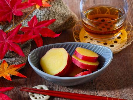 さつまいもの煮物.2 さつまいもの煮物.2の写真