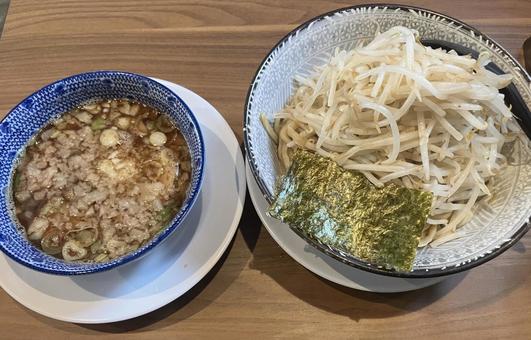 つけ麺　もやしたっぷり つけ麺,ラーメン,もやしたっぷりの写真素材