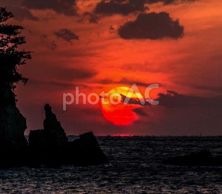 美しい寒い季節の夕景 日暮れ,暁,夜の写真素材