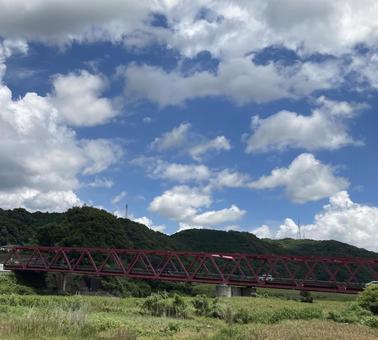 赤い橋と風景 赤い橋と風景の写真
