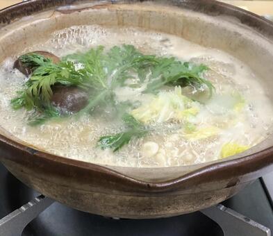 猪豚鍋 鍋料理,冬の味覚,美味しいの写真素材