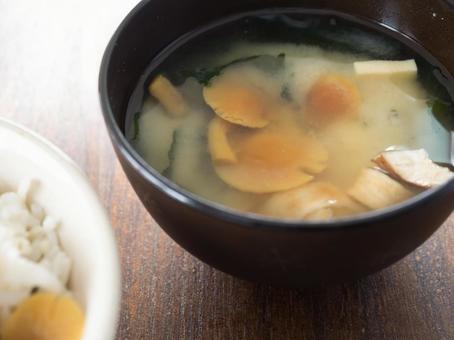 なめこ きのこ料理の写真