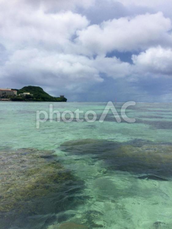 グアムの青い海 海,ビーチ,空の写真素材