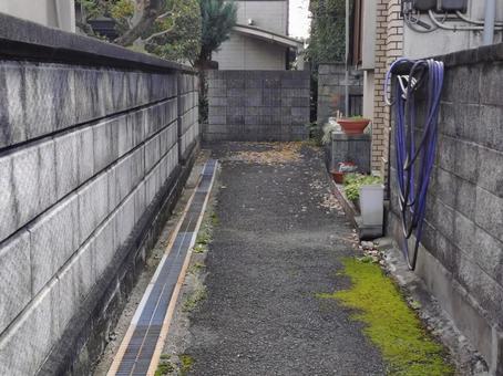 住宅街の路地 町角,路地,隘路の写真素材