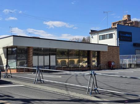 潰れたコンビニ 潰れたコンビニ コンビニ,跡地,廃墟の写真素材