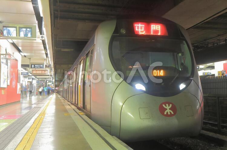 香港の地下鉄の電車 香港,地下鉄,電車の写真素材