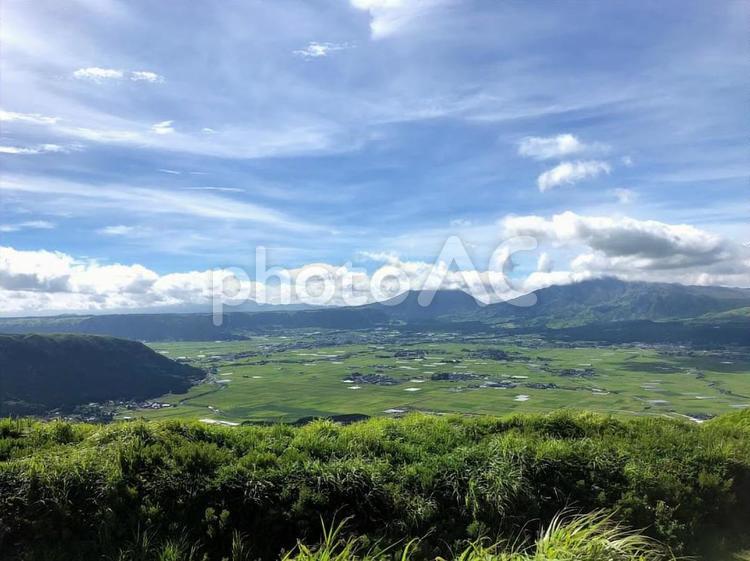 熊本・阿蘇山からの景色 熊本,阿蘇山,九州の写真素材