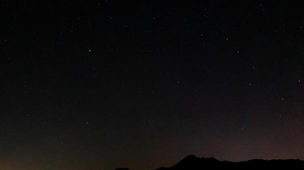 空に輝く北斗七星 空に輝く北斗七星の写真