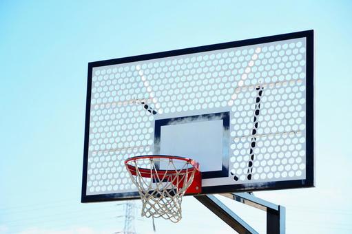 バスケットゴール　屋外 バスケットゴール,ゴール,バスケットボールの写真素材