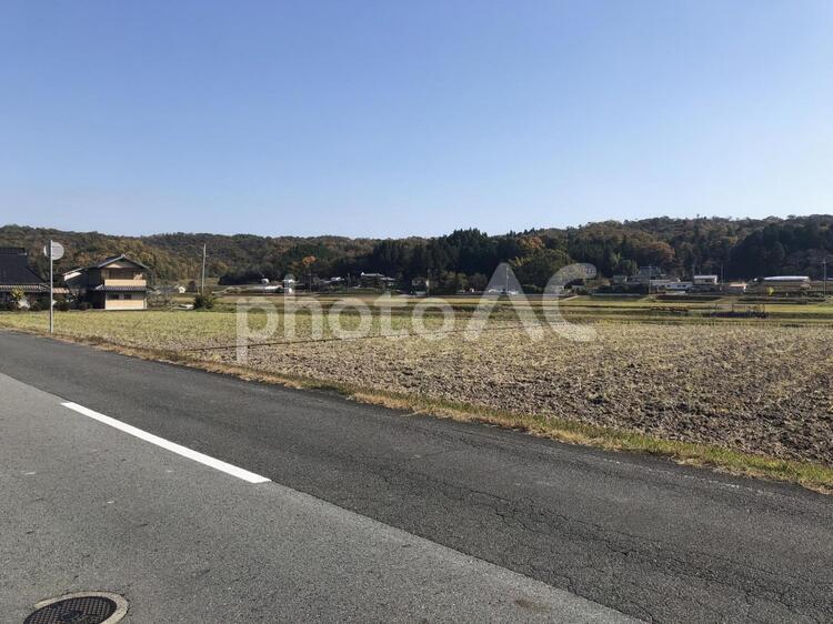 田舎の風景 田舎,道,畑の写真素材