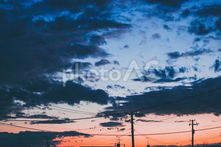 秋の夕暮れ 秋,夕暮れ,空の写真素材