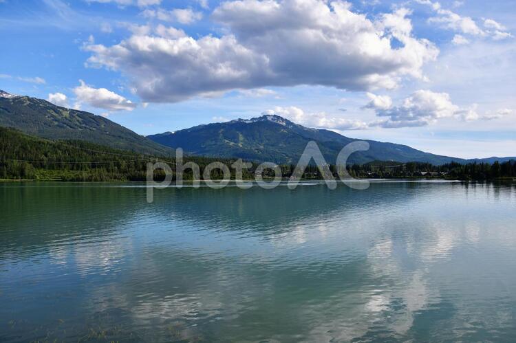 グリ－ンレイク ブリティッシュコロンビア州 カナダ No 2657681｜写真素材なら「写真AC」無料（フリー）ダウンロードOK