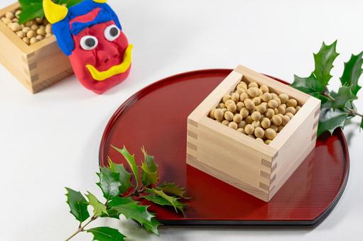 節分の豆まきイメージ画像　 節分,鬼,豆まきの写真素材