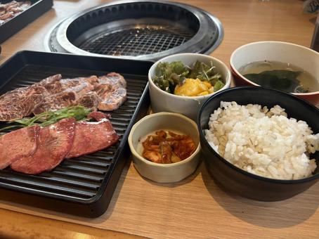 焼肉 焼肉,美味しい,肉の写真素材