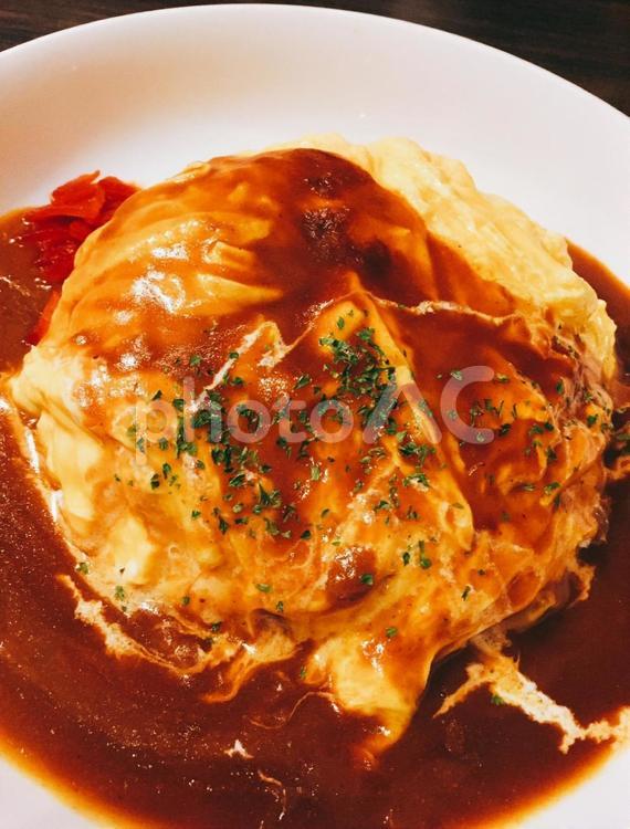 デミグラスソースのオムライス オムライス,デミグラスソース,ランチの写真素材