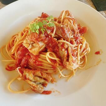 トマト煮パスタ トマト煮,鶏肉,パスタの写真素材