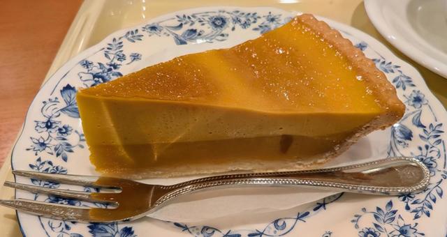 秋のスイーツ パンプキンパイ,食べ物,スイーツの写真素材