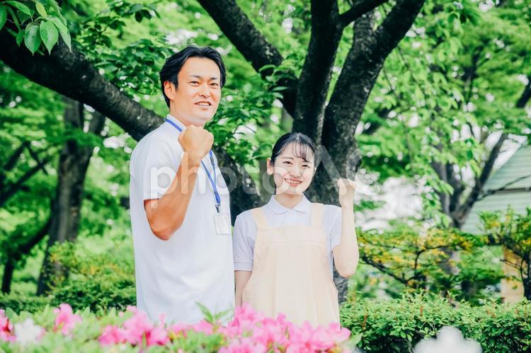 医療・介護・福祉系の男女スタッフ 介護士,ホームヘルパー,看護師の写真素材