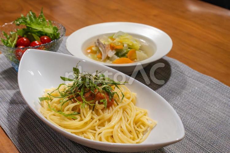 明太子と大葉の和風パスタセット パスタ,明太子,和風の写真素材