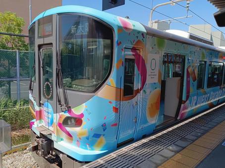 桜島駅停車中のエキスポライナー 桜島駅停車中のエキスポライナー 鉄道,jr,jr西日本の写真素材