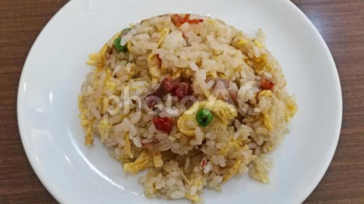 半チャーハン 半チャーハン,チャーハン,炒飯の写真素材