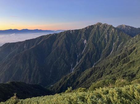 空木岳が大きく見える 空木岳が大きく見えるの写真