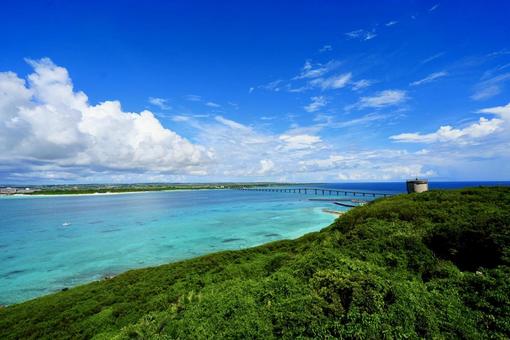 竜宮城展望台から望む宮古島の絶景 竜宮城展望台から望む宮古島の絶景 竜宮城展望台,宮古島,沖縄の写真素材