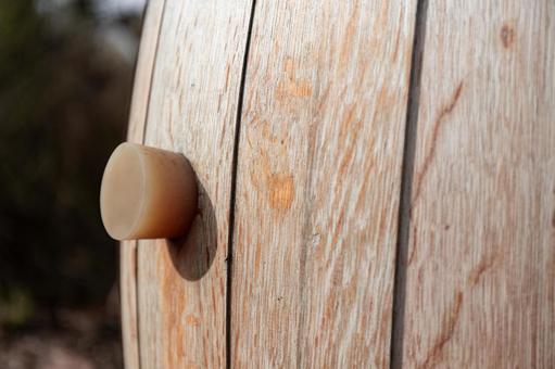 酒樽と突起物 酒樽,材料,資材の写真素材