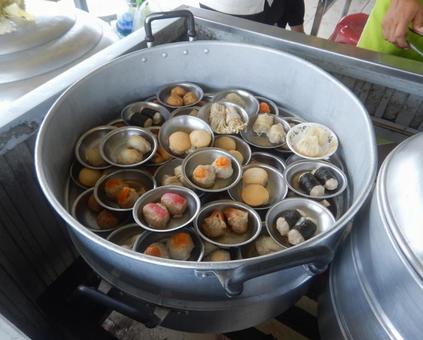 ティムサム ティムサム カイグラタ,タイ料理,卵鍋焼きの写真素材