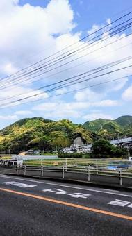 山と青空と道路 山と青空と道路 自然,田舎,青空の写真素材