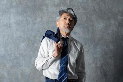 ミドル世代の男性 ビジネスマン,スーツ,シャツ姿の写真素材