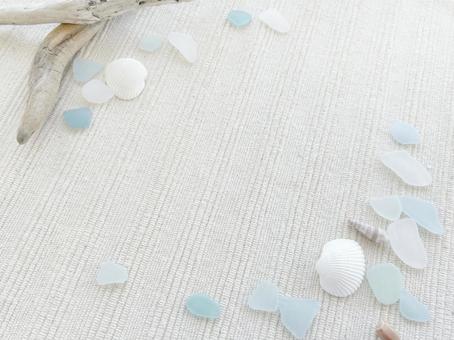 シーグラスと貝殻の背景 8 シーグラスと貝殻の背景 8の写真