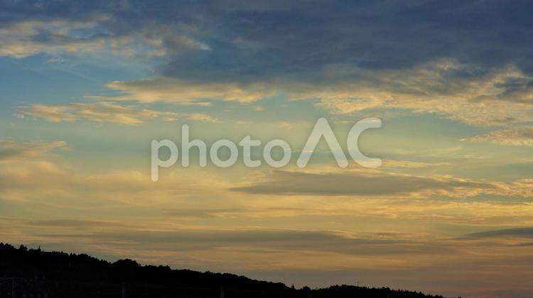 秋の美しい夕焼け。 自然,夕焼,空の写真素材